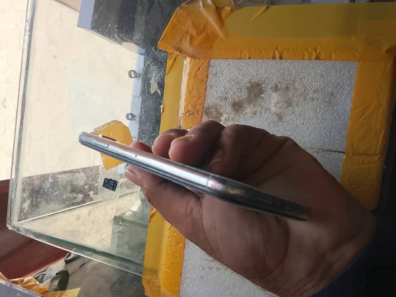 Apple iPhone X 3