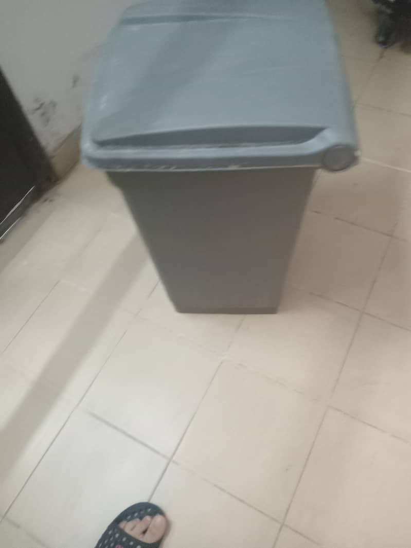 Large Duat Bin 2