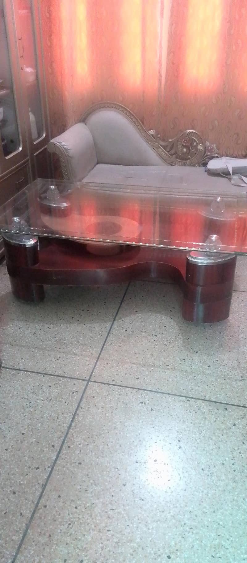 room table 0