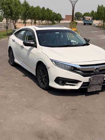 Honda Civic Oriel 1.8 i-VTEC CVT 2016