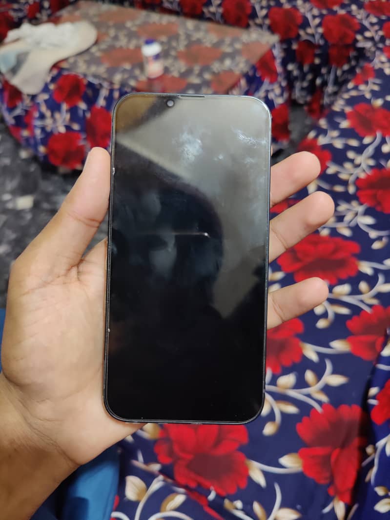 Apple iPhone 13 2
