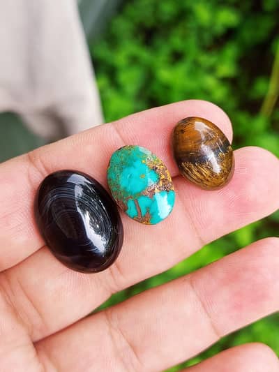 Deal of 03 Stones