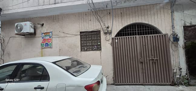Corner House for Sale in Gulberg 3 near Ghalib market