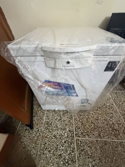 Single door brand new unused dawalance freezer