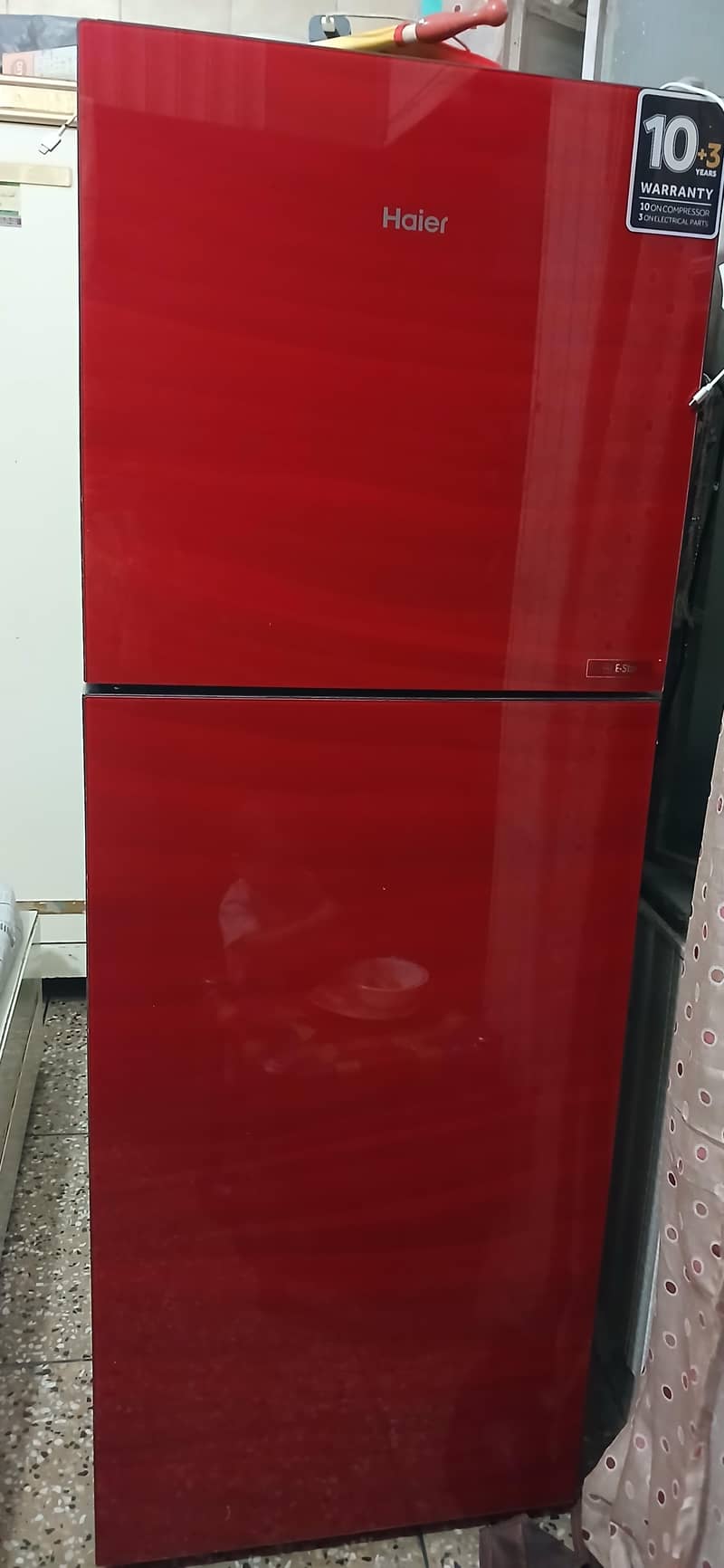 Refrigerator 0
