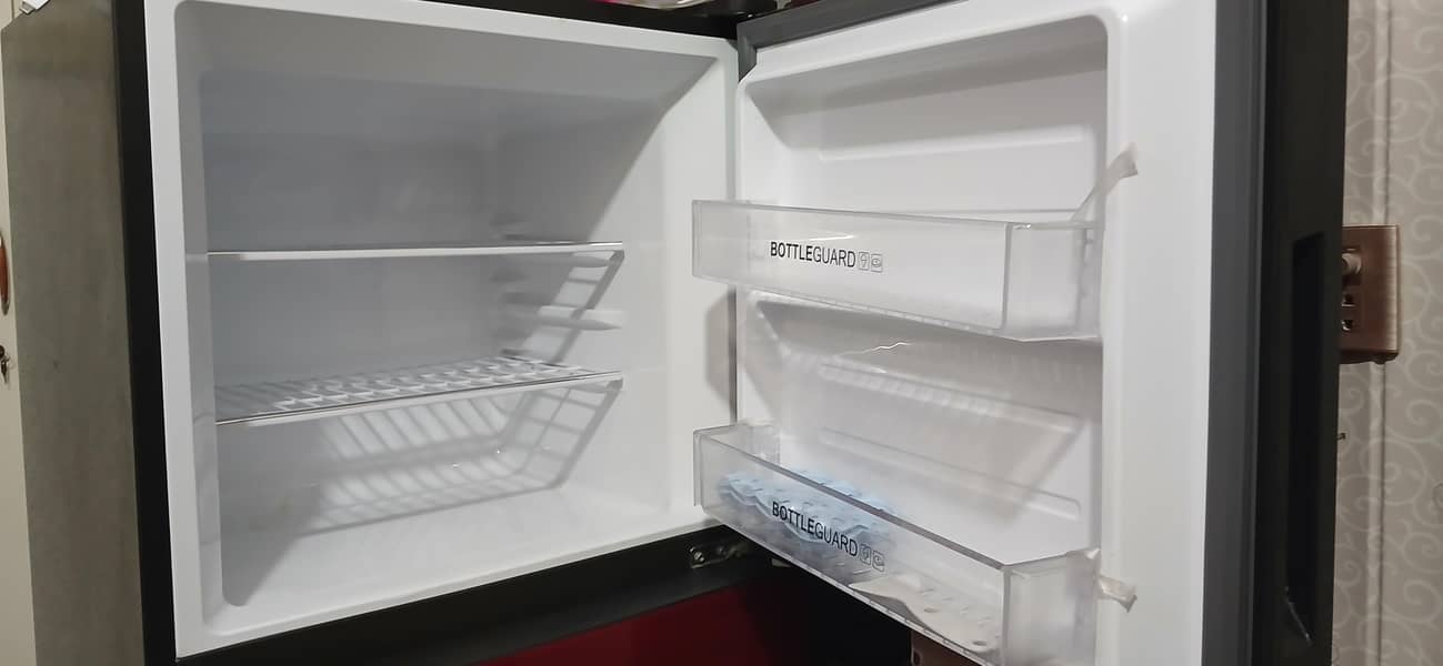 Refrigerator 4