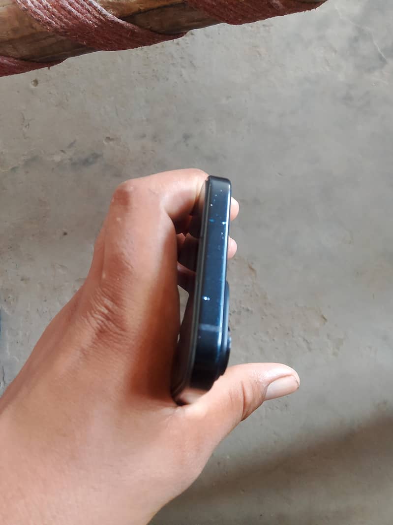 Apple iPhone 15 5