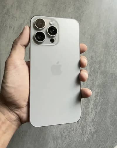 Apple iPhone 15 Pro Max