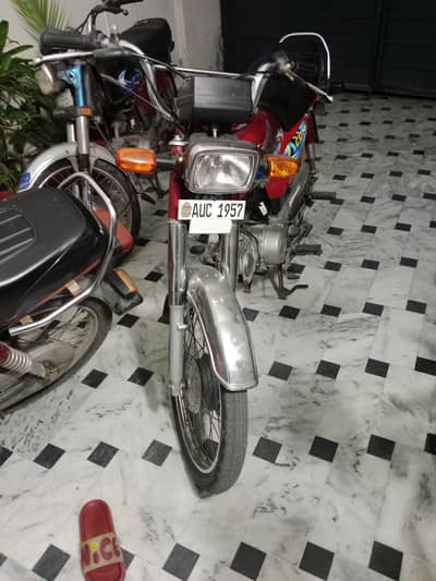 HONDA CD 70 model 24