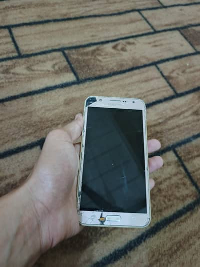 Samsung Mobile J7 Core