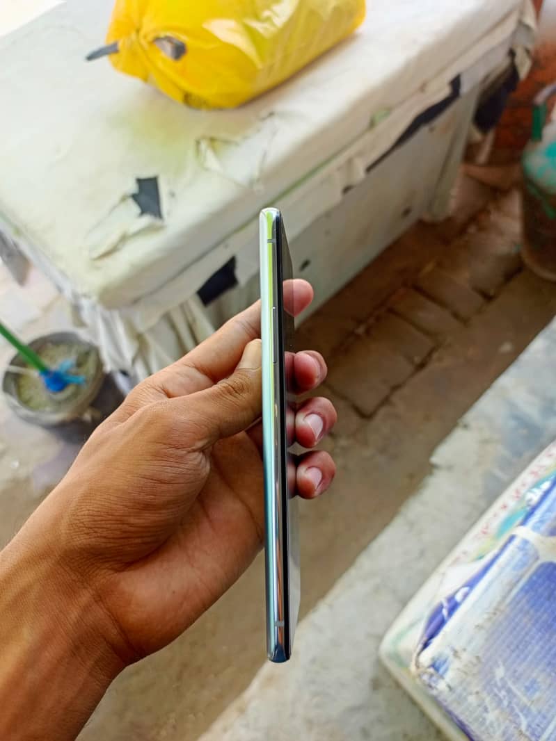 One Plus 8T 4