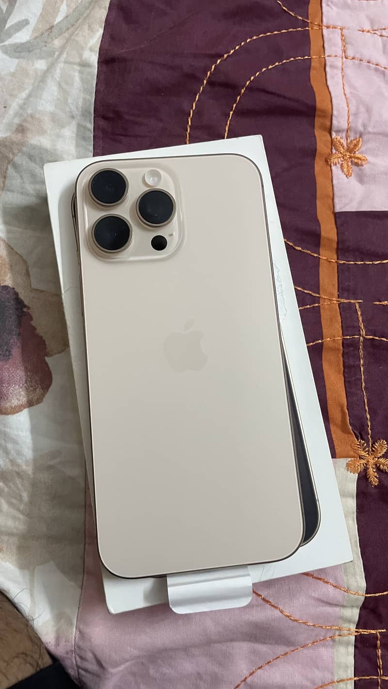 Apple iPhone 16 Pro Max 5