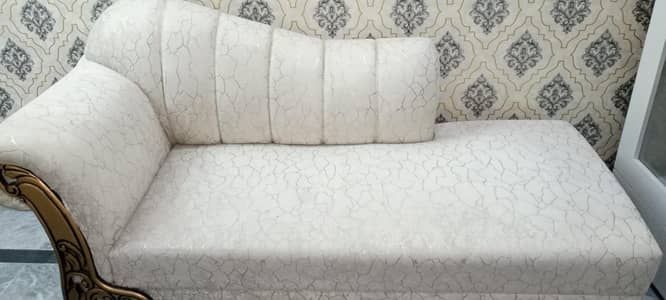 Dewan for sale