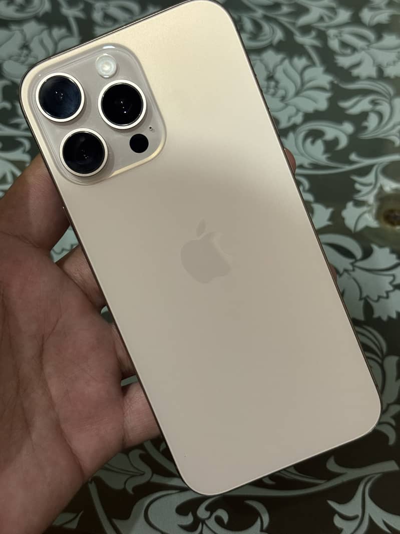 Iphone 16 Pro Max 1