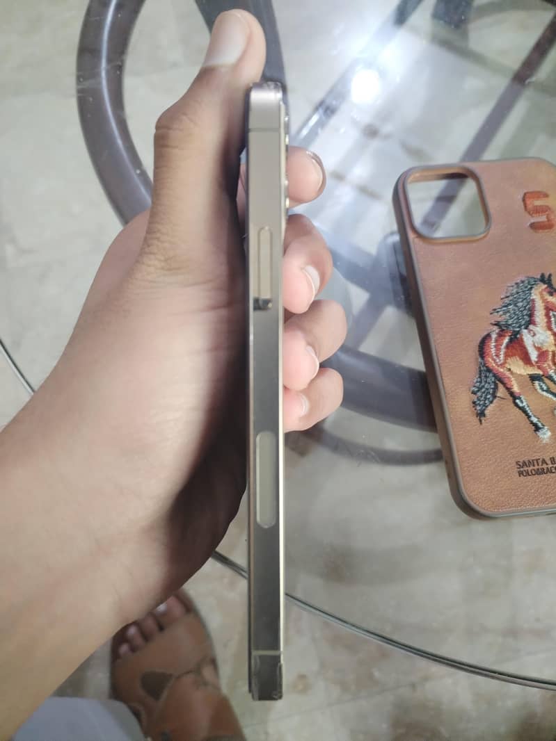 Apple iPhone 12 Pro 1