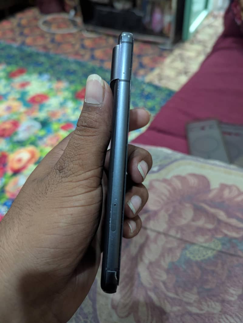 Google Pixel 8 2