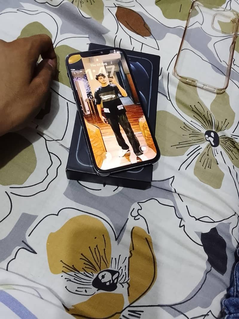 Apple iPhone 12 Pro 3