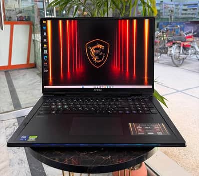 MSI Titan 18 HX Ai Ultra 9 285HX 64gb ram 4TB SSD 24GB