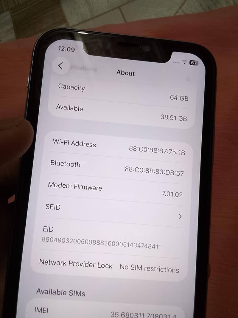 Apple iPhone 11 4