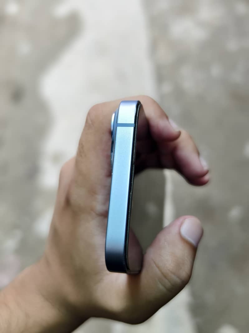 Apple iPhone 14 2