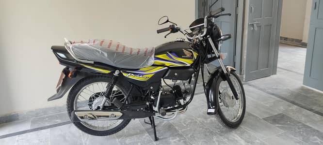 Honda motorcycle CD prider or 125 csd