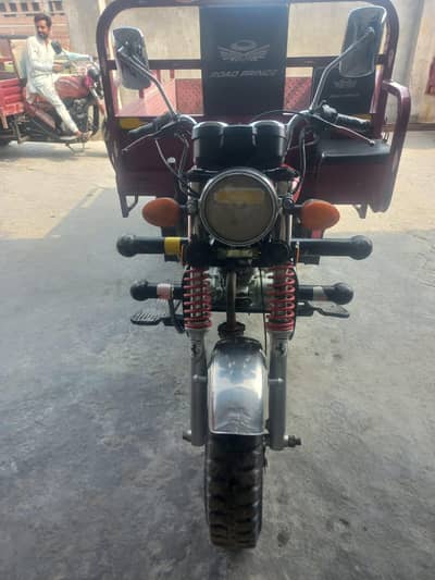 oad Prince Loader Rickshaw 2024 | Excellent Condition | Lahore Number,