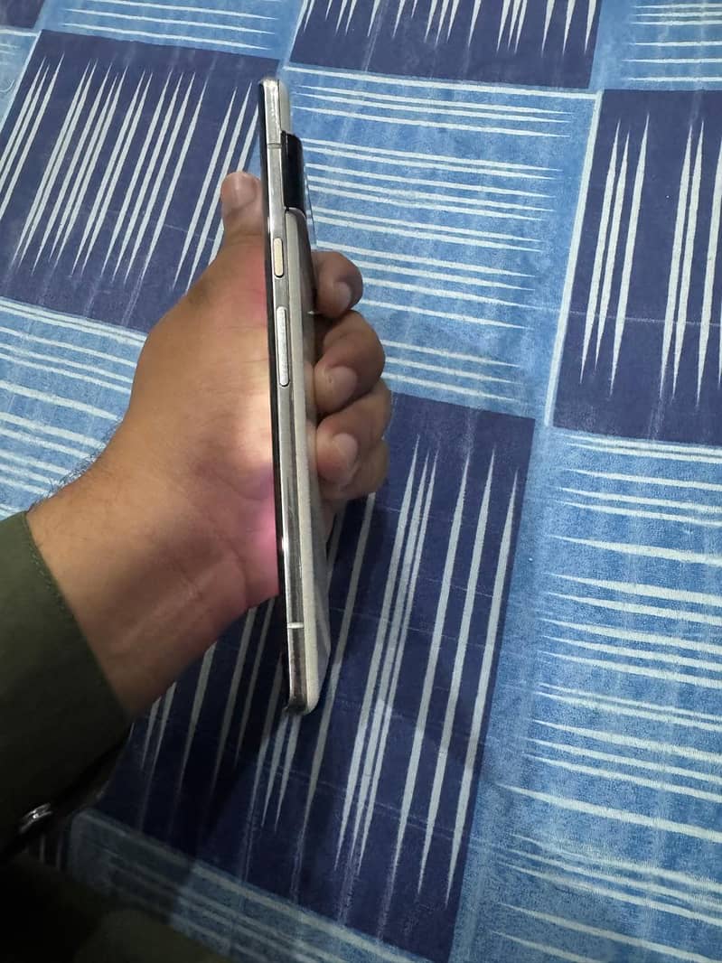 Google Pixel 6 Pro 2
