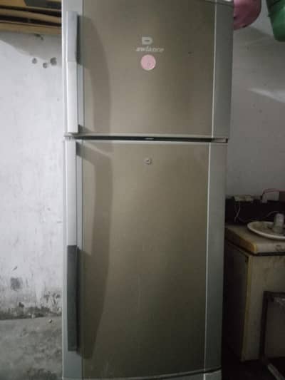 Dawlance fridge total genuine 1 bi Kam nai hwa
