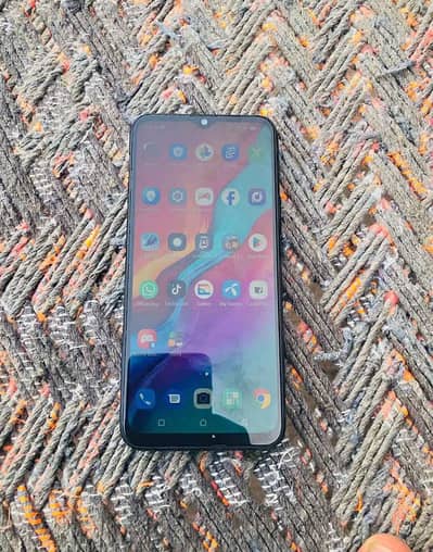 Infinix Hot 8 4-64