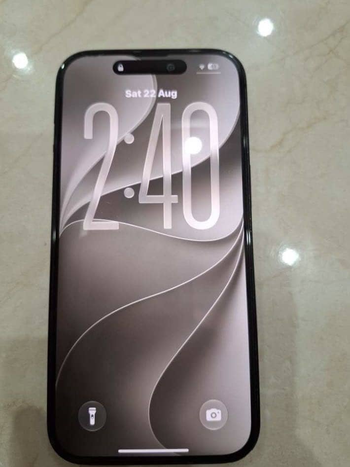 Apple iPhone 15 5