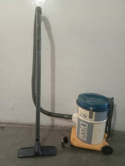 Hitachi Vacuum cleaner