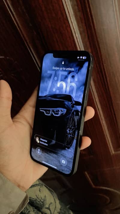 iPhone 12 , 9/10 Condition, Waterpack Set 