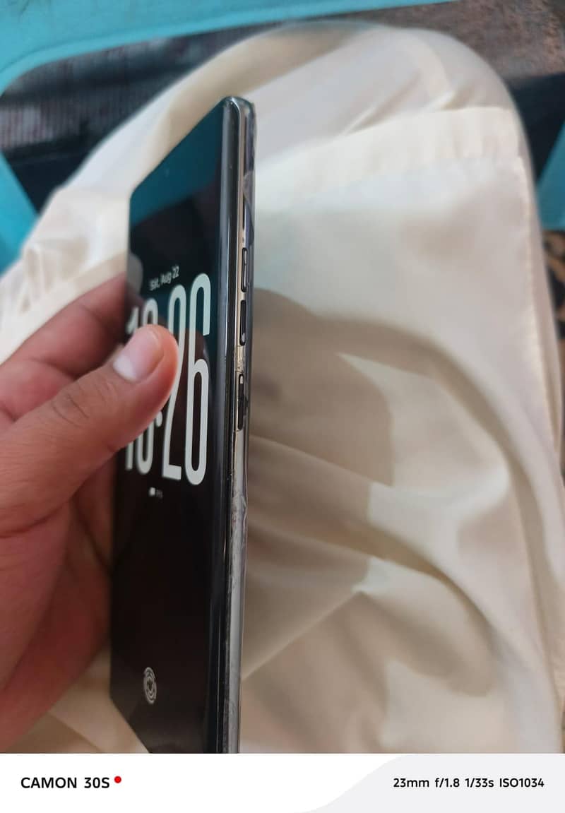 Tecno CAMON 40 Pro 0
