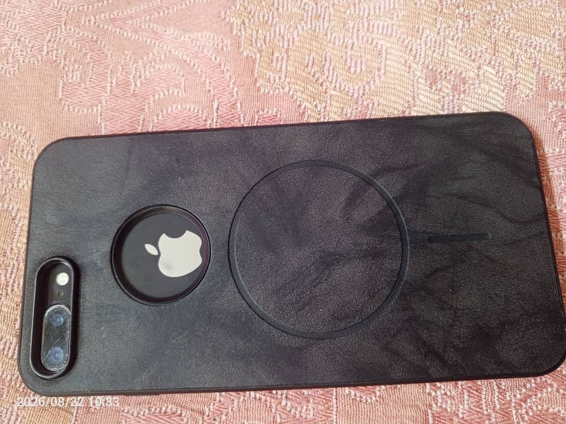 Apple iPhone 8 Plus 1