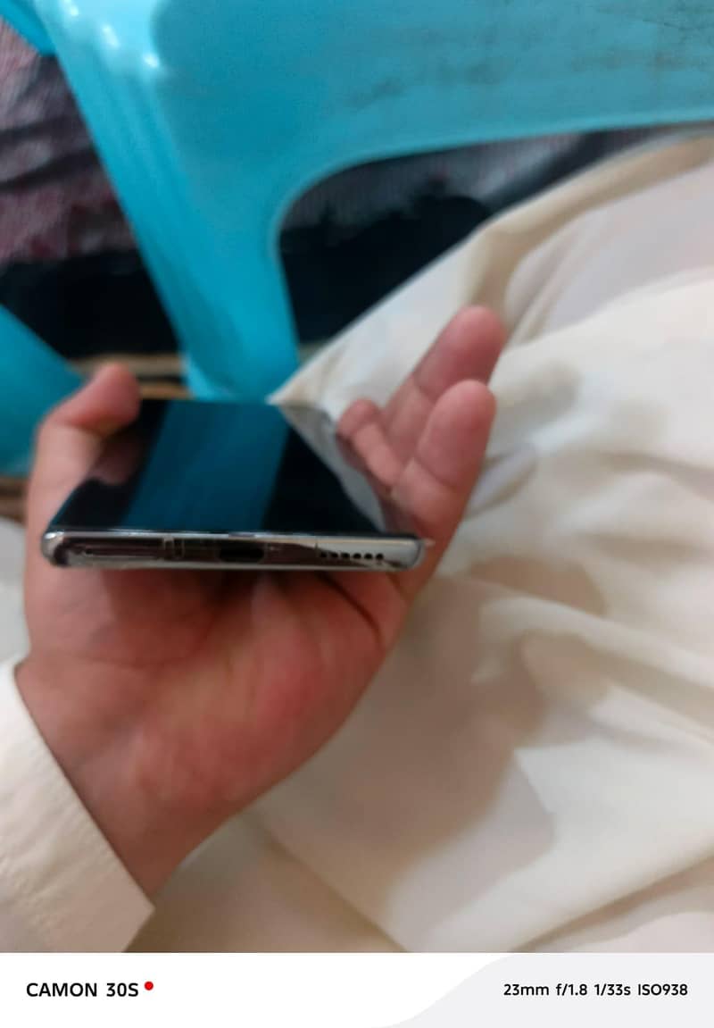 Tecno CAMON 40 Pro 6