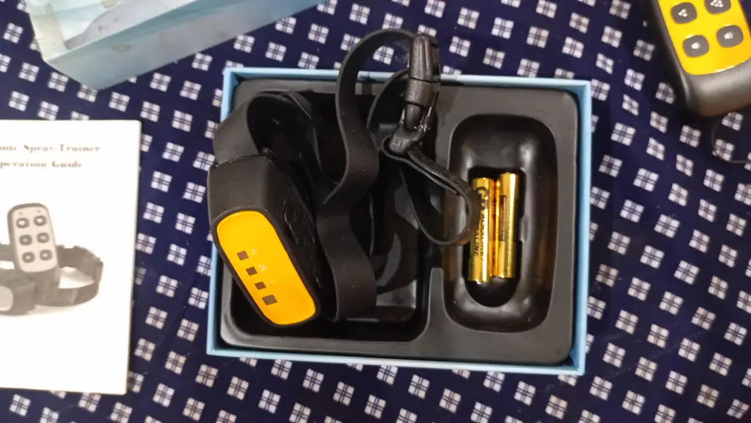 Remote spray dog training collar
