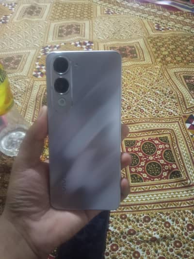 Vivo y04 4/128