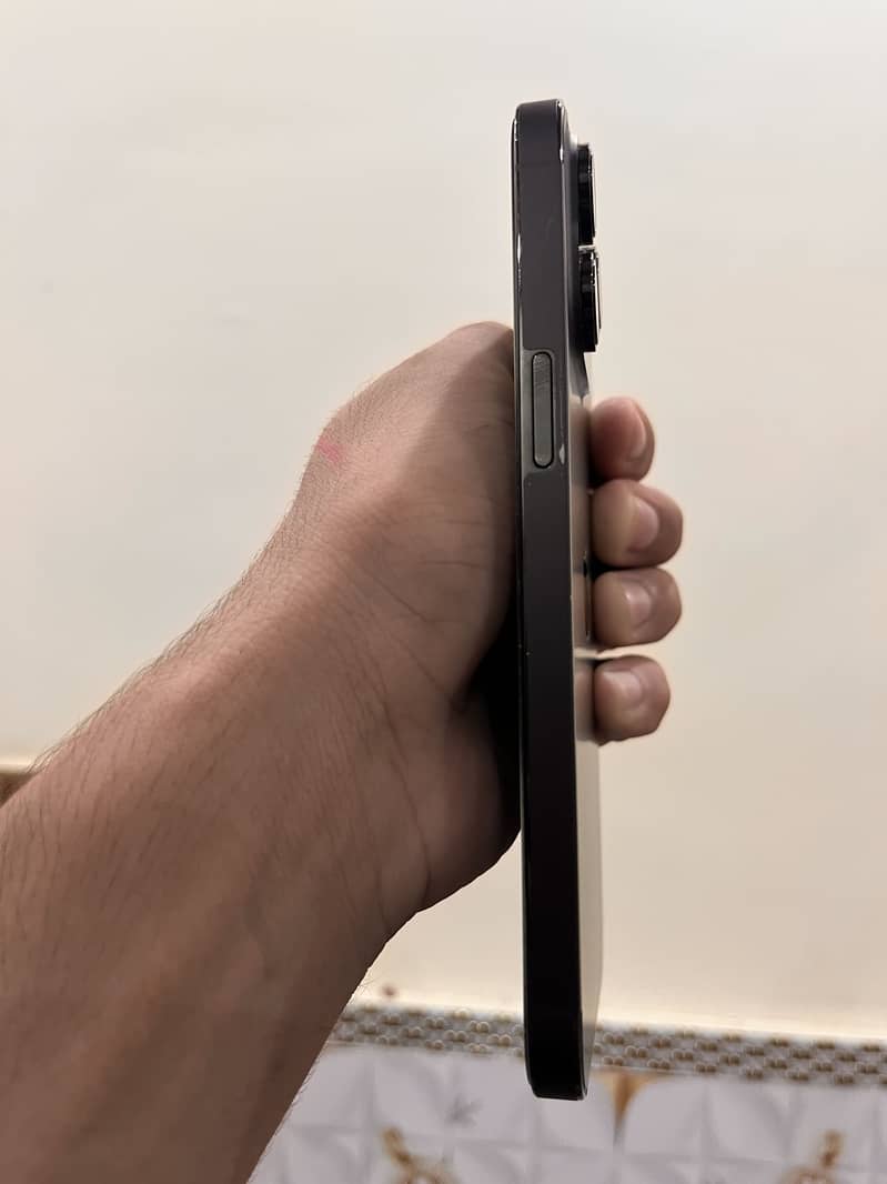 Apple iPhone 14 Pro Max 5
