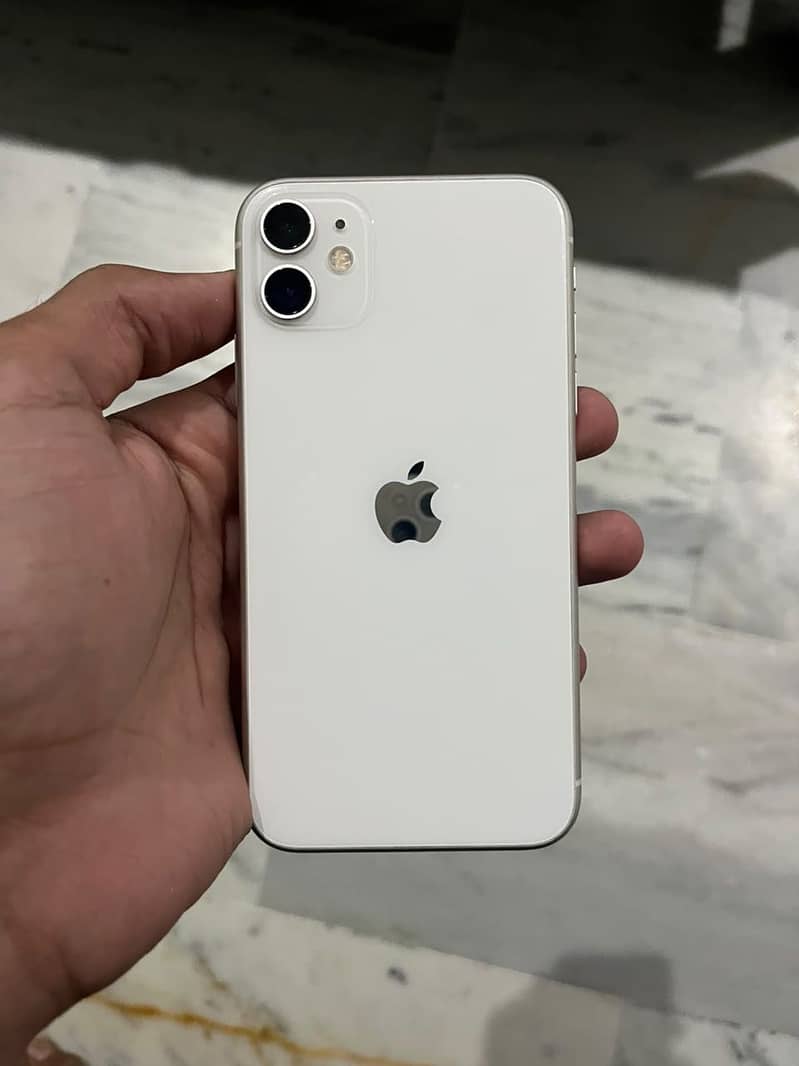 Apple iPhone 11 0