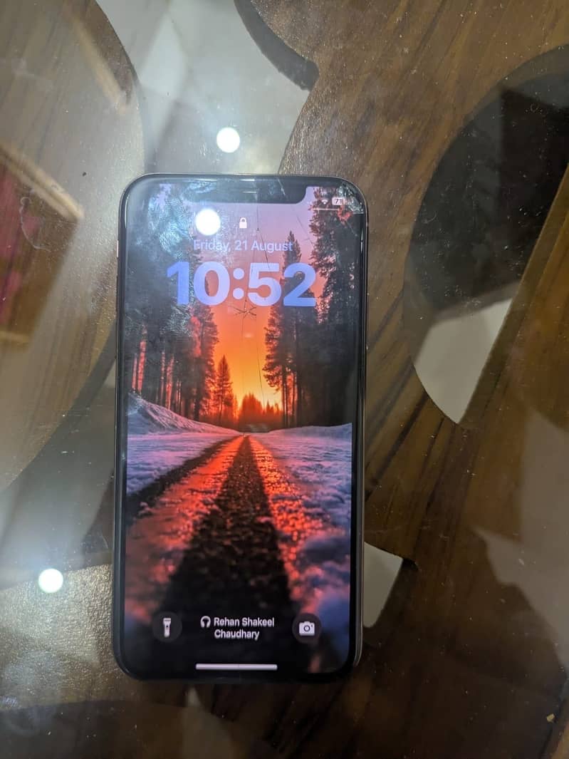 Apple iPhone XS 1