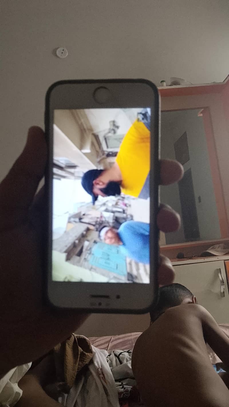 Apple iPhone 6S Plus 1