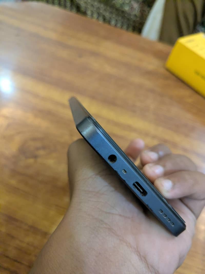 Realme Note 60x 4