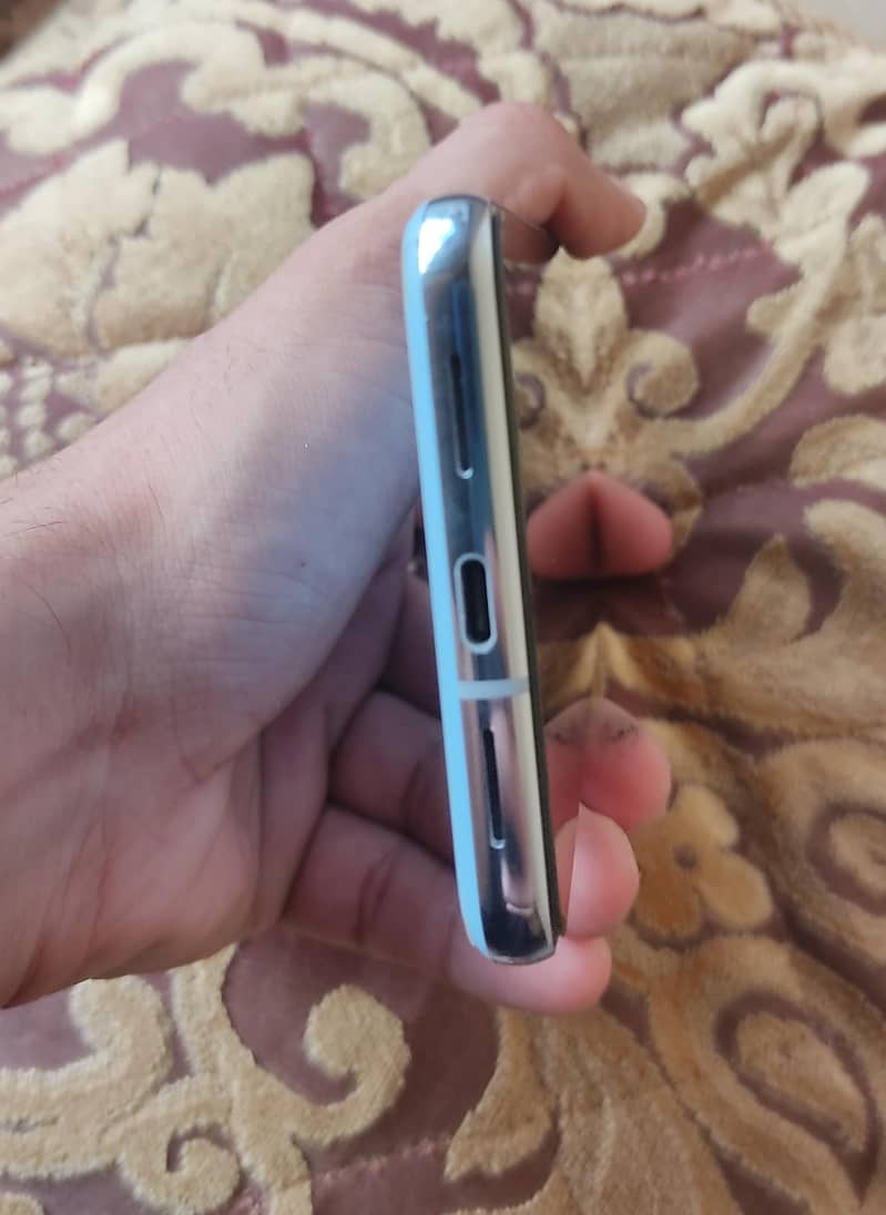Google Pixel 8 Pro 3