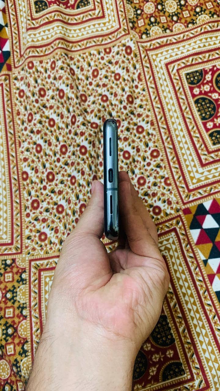 Google Pixel 8 Pro 2