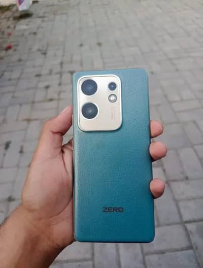 Infinix Zero 30