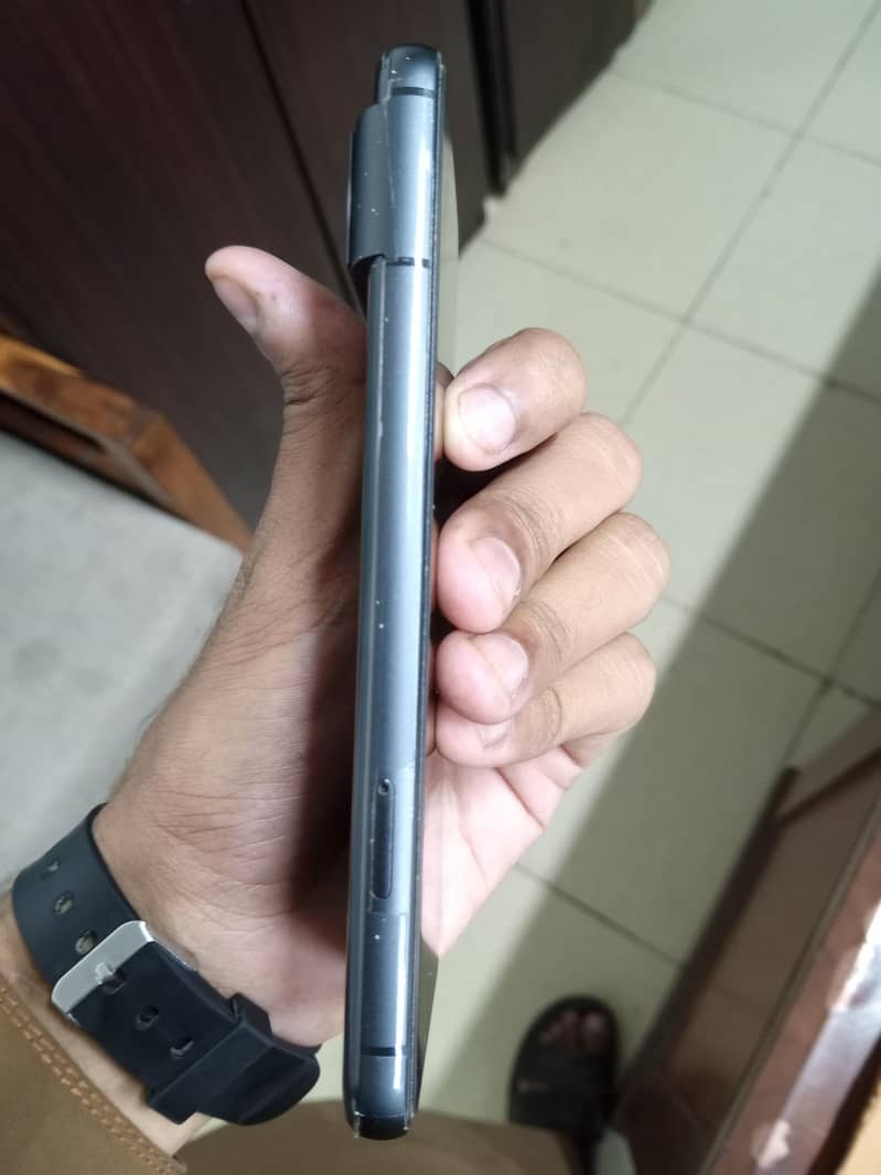 Google Pixel 8 2