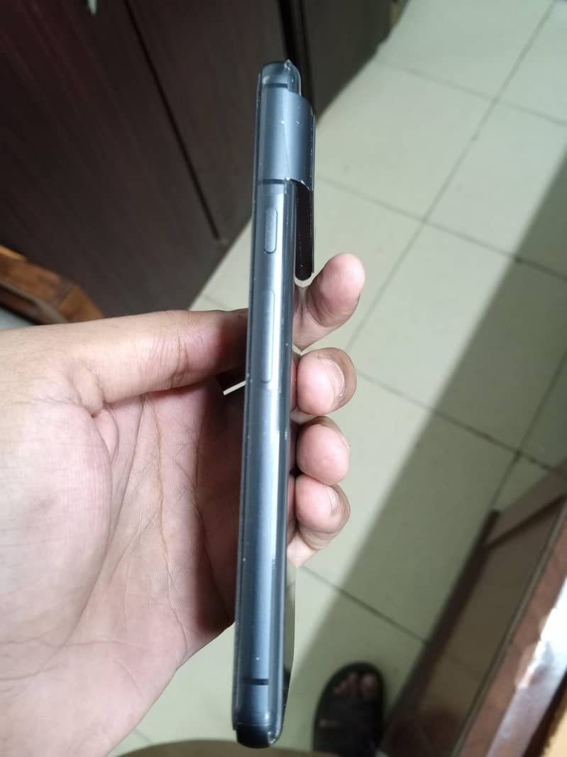 Google Pixel 8 3