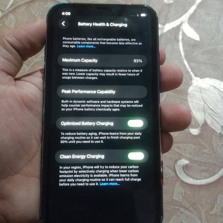Apple iPhone 11 0