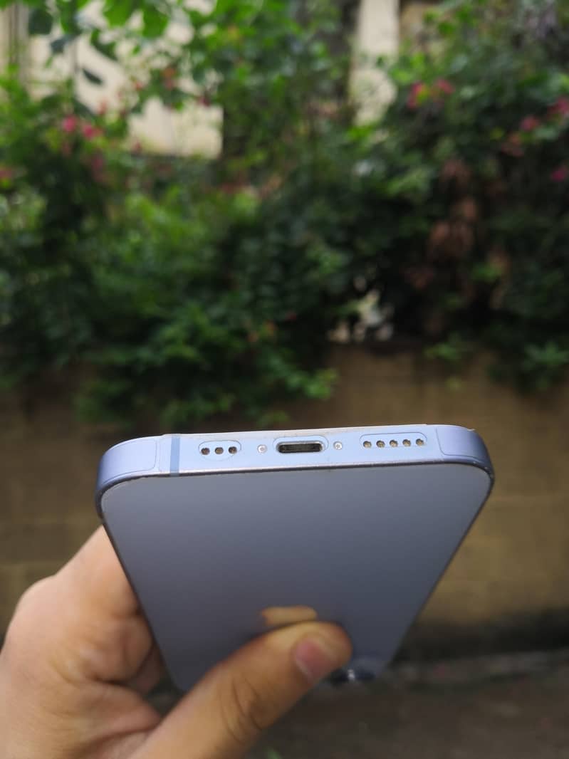 Apple iPhone 14 0