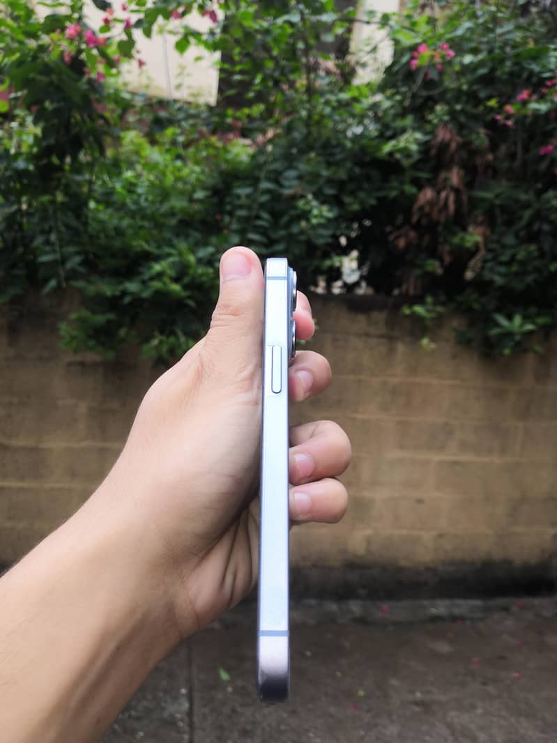 Apple iPhone 14 2